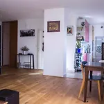 Beautiful Flat Near Buttes Chaumont